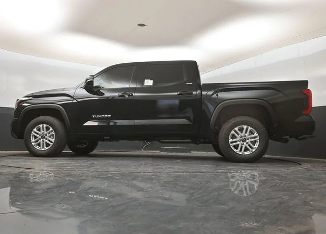 2026 Toyota Tundra SR5 - Photo 20