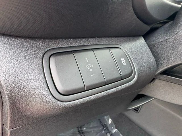 2025 Hyundai Venue SEL - Photo 47