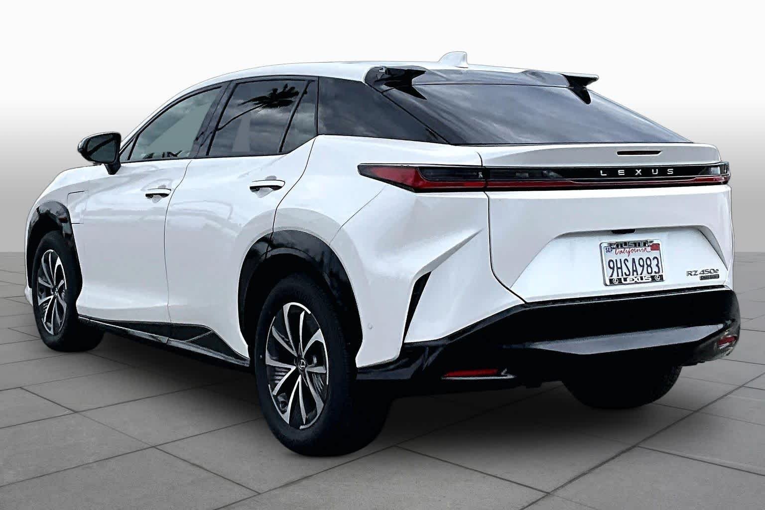 Certified Used 2023 EMINENT WHITE PEARL Lexus Premium image 12
