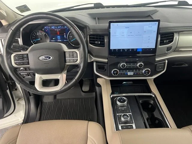 Used 2022 White Ford XLT image 38