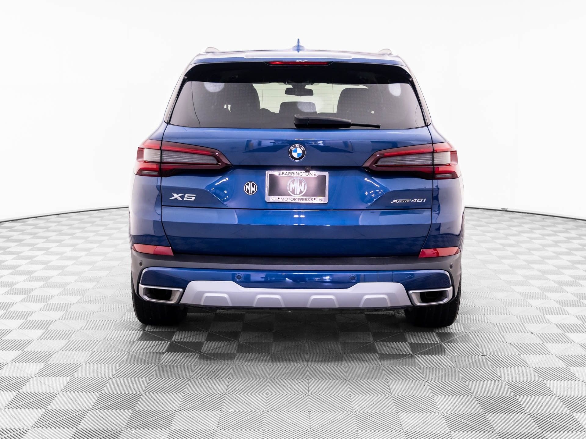 Used 2021 Blue BMW xDrive40i image 5