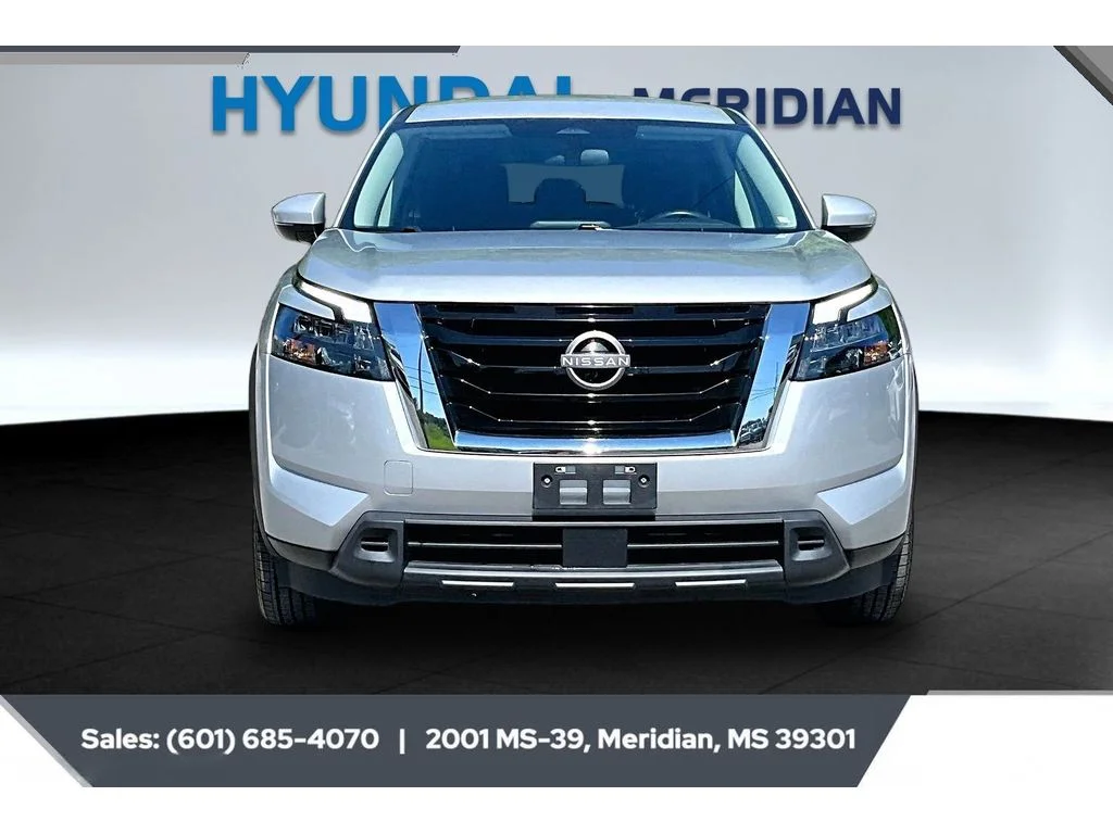 Used 2024 Brilliant Silver Metallic Nissan SV image 3