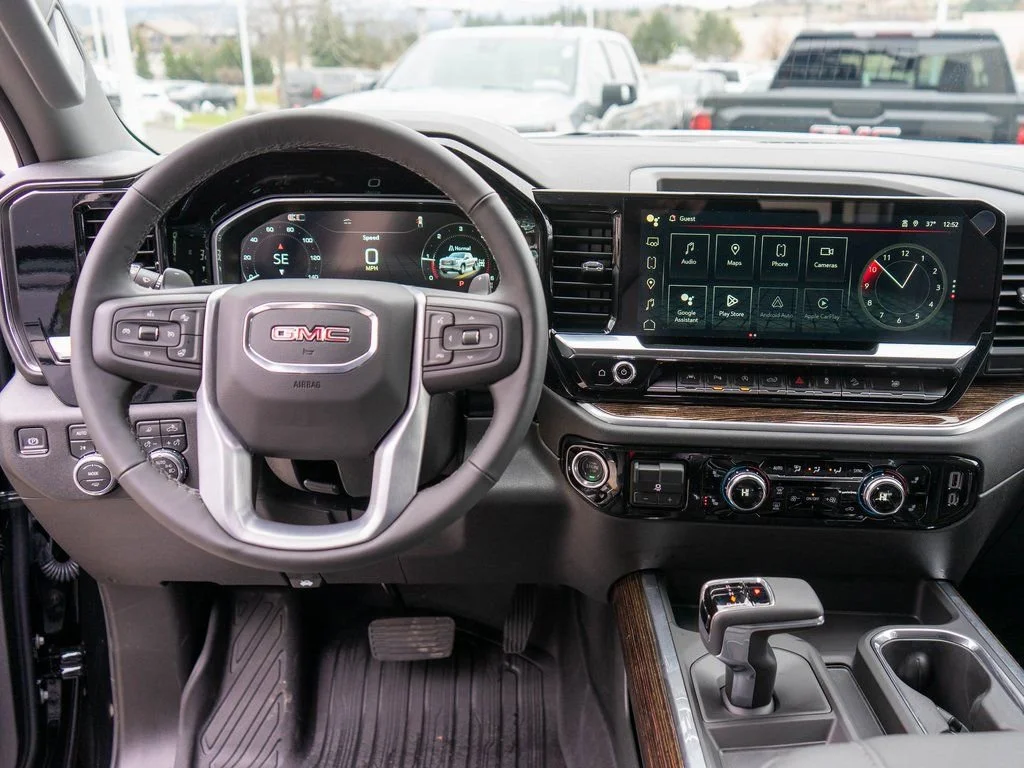 New 2026 Onyx Black GMC Elevation image 13