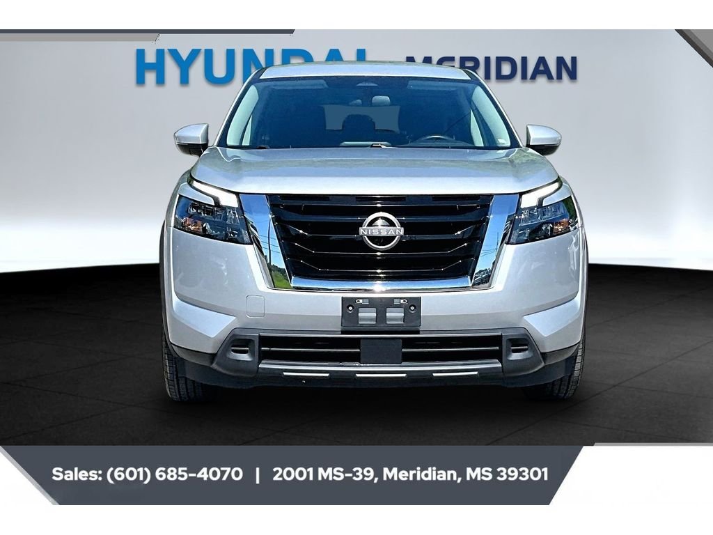 Used 2024 Brilliant Silver Metallic Nissan SV image 3