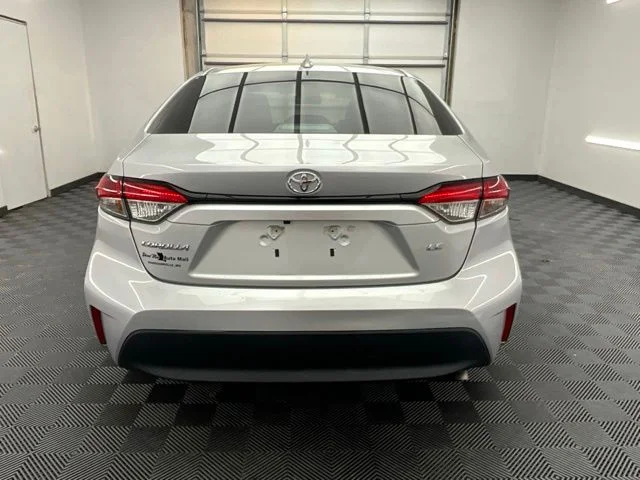 2023 Toyota Corolla LE - Photo 20