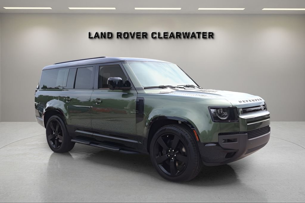 New 2026 Woolstone Green Land Rover X-Dynamic SE image 7