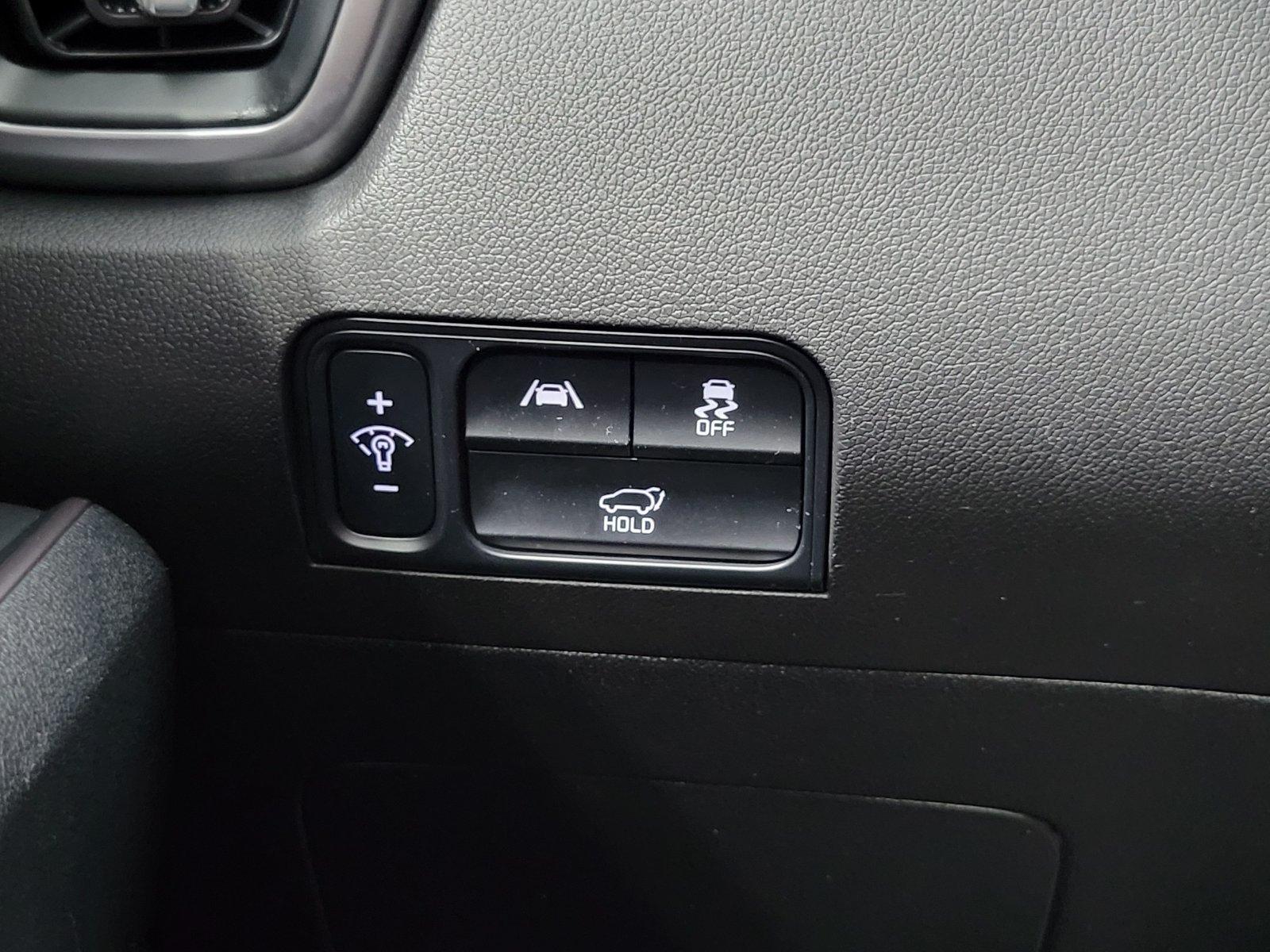 Used 2023 White Kia X-Line EX image 14