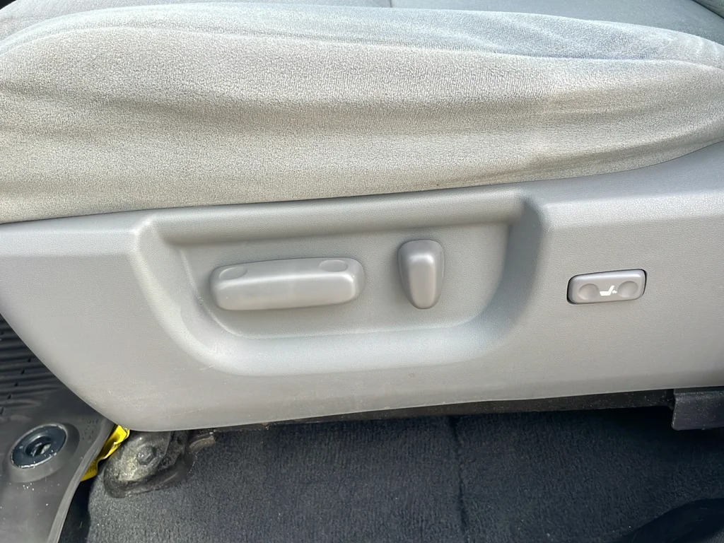Used 2022 Black Toyota SR5 image 33