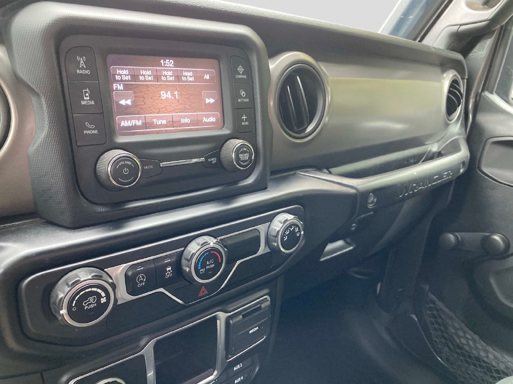 Used 2021 Gray Jeep Sport image 31