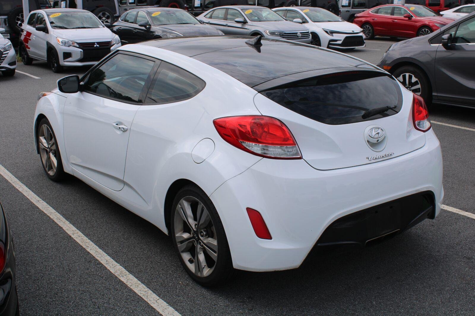 Used 2017 Century White Hyundai Value Edition image 8