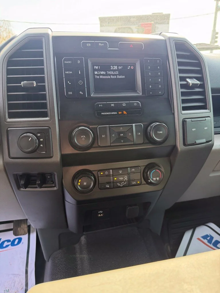 Used 2022 White Ford XL image 13