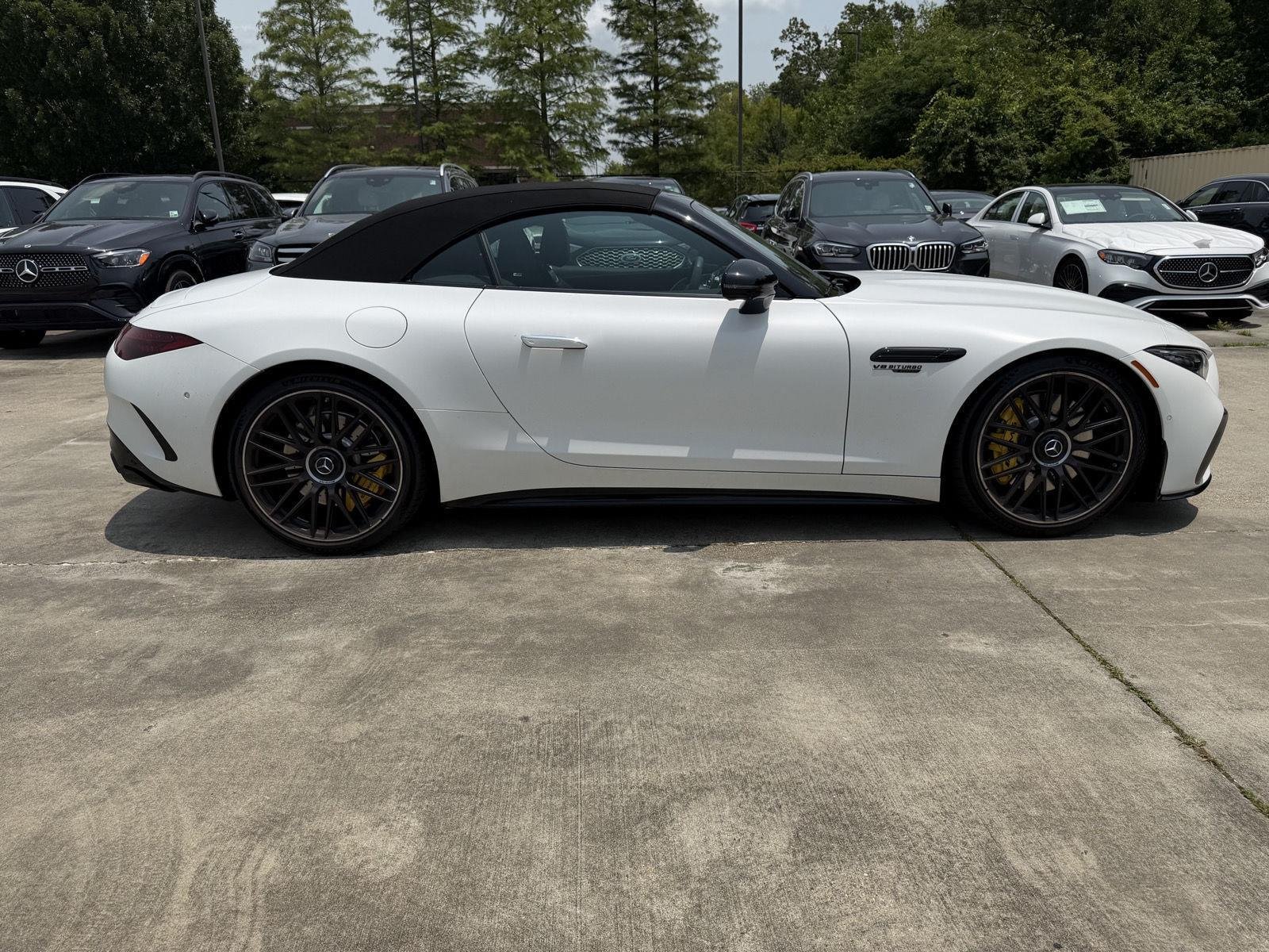 Certified Used 2022 MANUFAKTUR Moonlight White Magno Mercedes-Benz AMG® SL 63 image 23