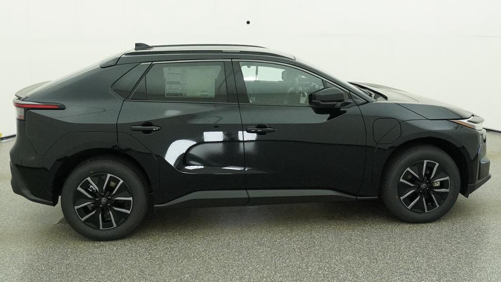 New 2026 Midnight Black Metallic Toyota XLE image 14