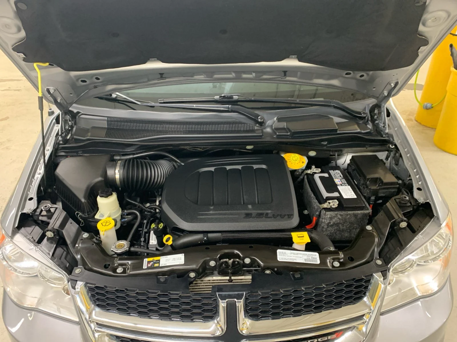 Used 2019 Silver Dodge 35th Anniversary image 20