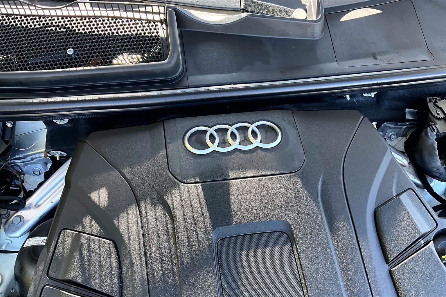 Used 2019 Carrara White Audi SE Premium Plus image 33
