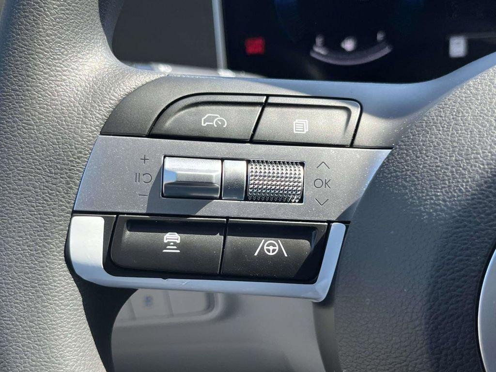 New 2026 Black Hyundai SEL FWD image 73