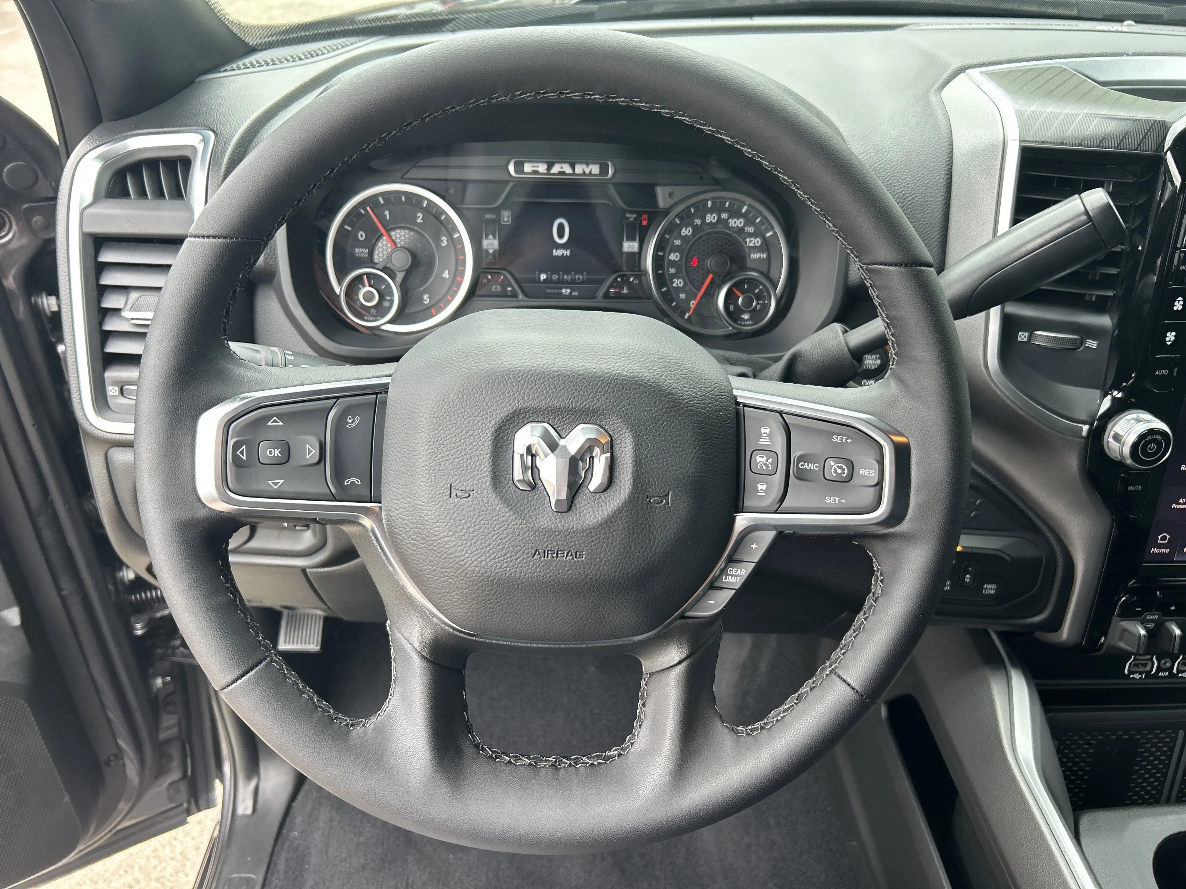 2025 RAM 2500 Big Horn - Photo 23