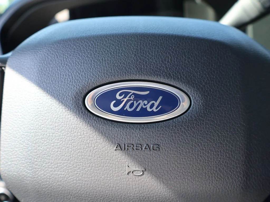 New 2026 Oxford White Ford F-350® XLT image 19