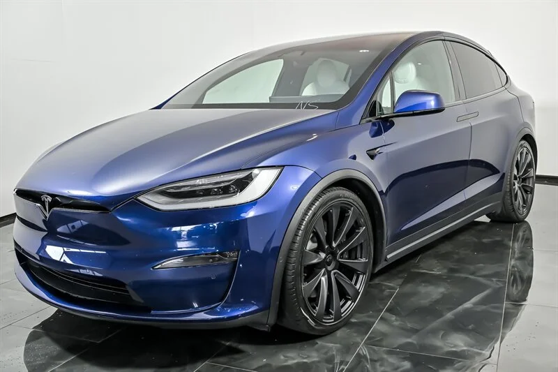 Used 2023 Deep Blue Metallic Tesla Standard Range image 5