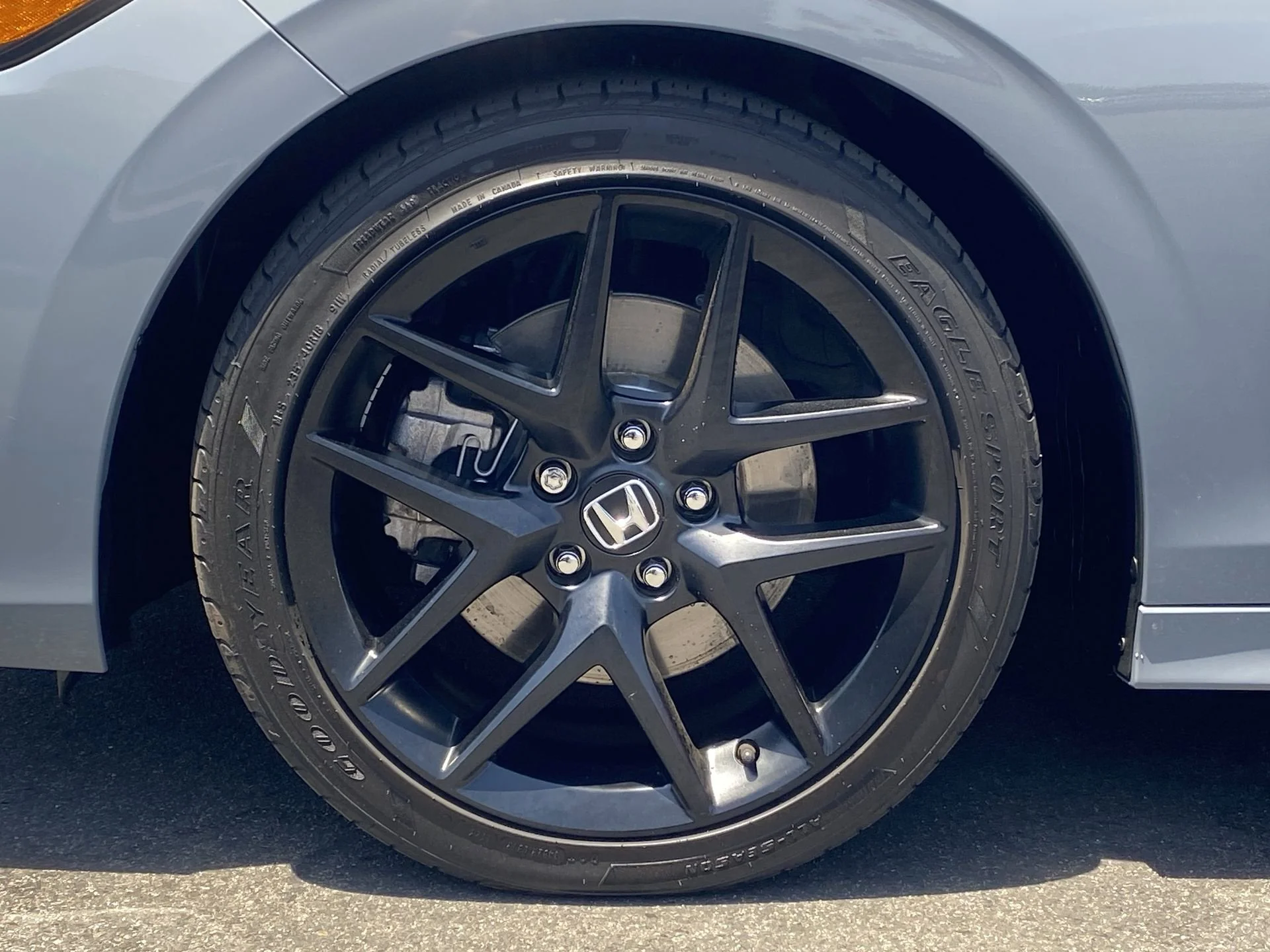 Used 2024 Sonic Gray Pearl Honda Si Manual Sedan image 73