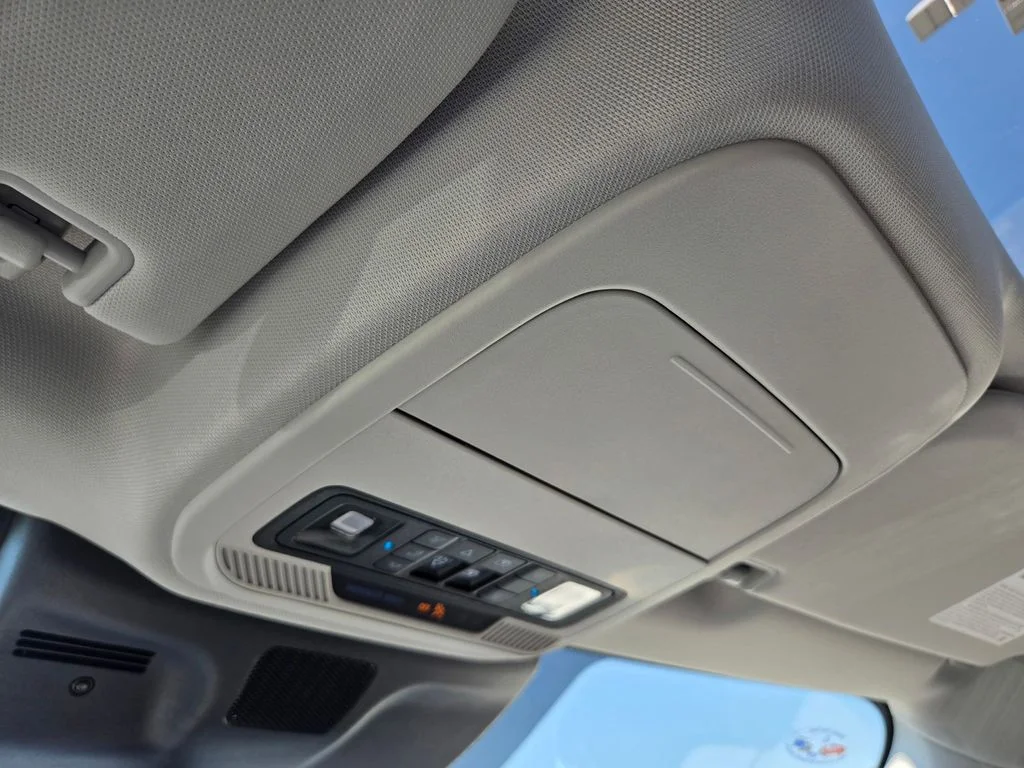 New 2027 Agate Black Metallic Ford MAX Active image 9