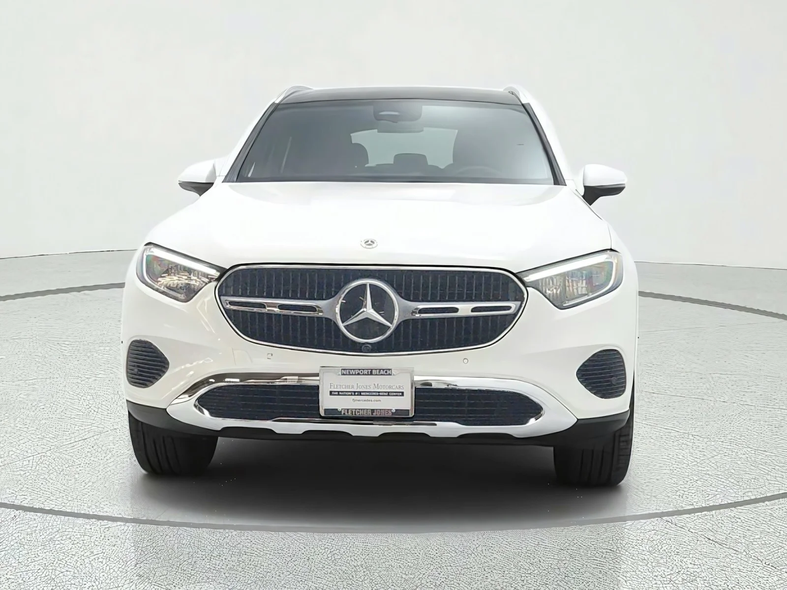 Certified Used 2025 Polar White Mercedes-Benz GLC 300 SUV image 2