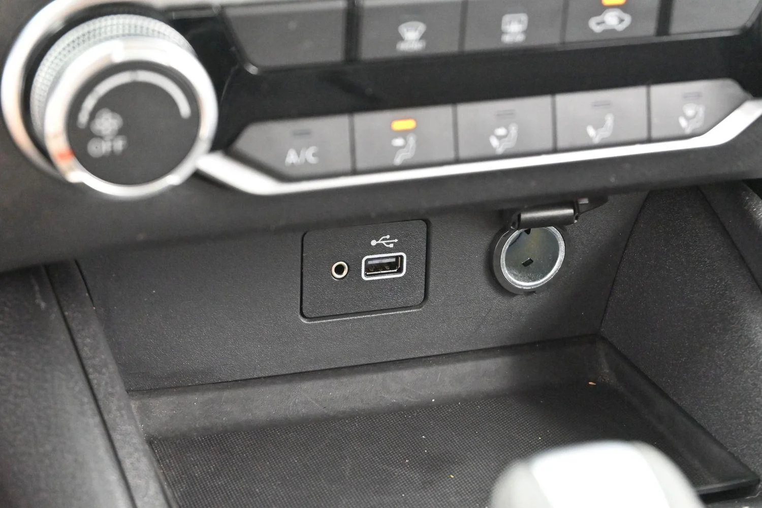 Used 2024 Gun Metallic Nissan 2.5 S image 23