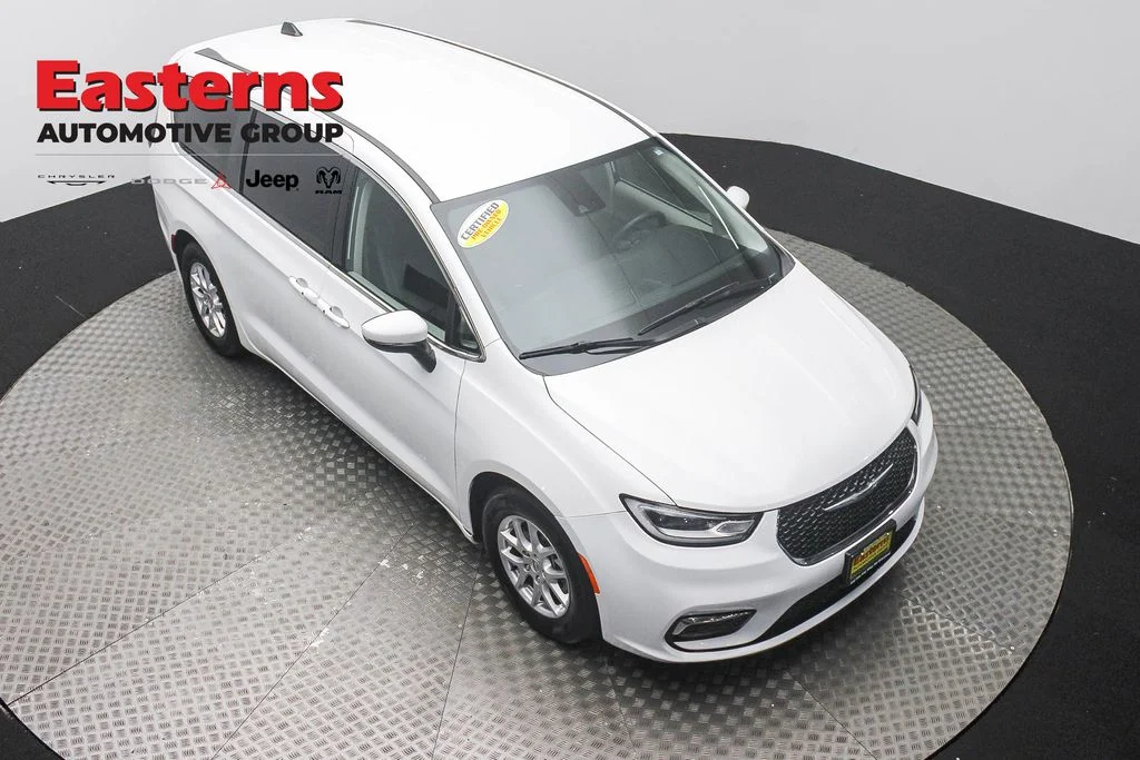 Certified Used 2023 White Chrysler Touring L image 3