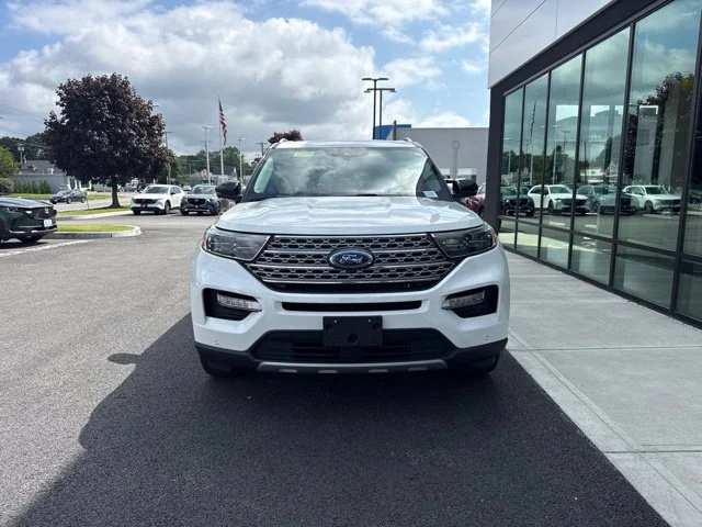 Used 2023 White Ford Limited image 7