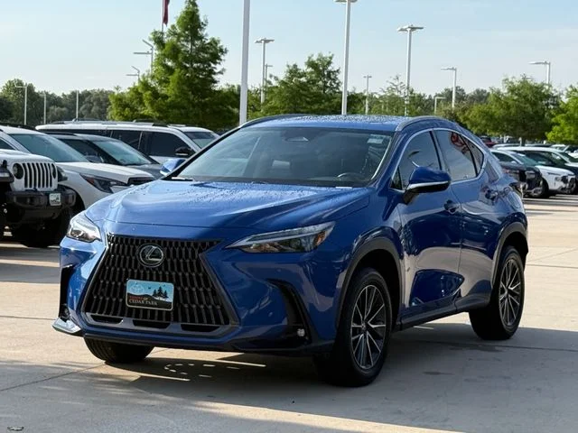 Used 2025  Lexus 250 Premium image 6