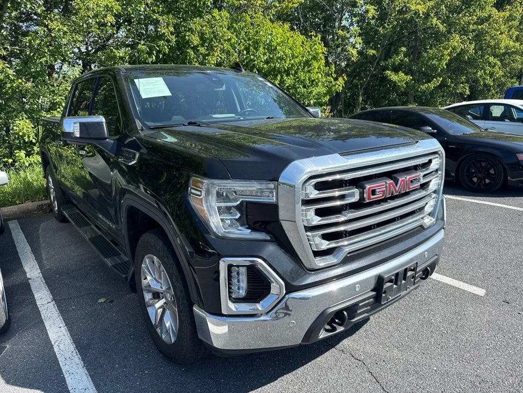 2020 GMC Sierra 4WD Crew Cab Short Box SLT's photo