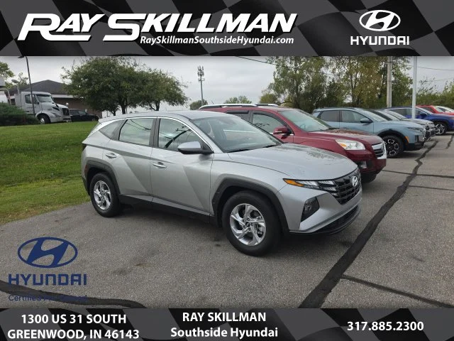 Used 2024 Silver Hyundai SE image 1