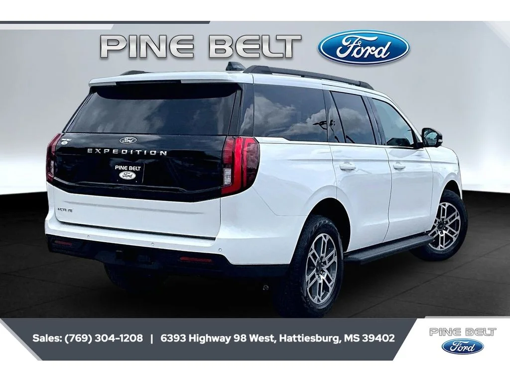 New 2026 Star White Metallic Tri-Coat Ford Active image 11