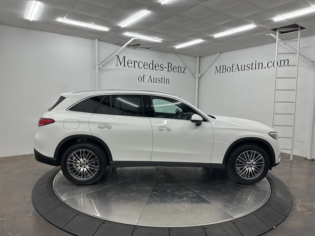 Used 2026 White Mercedes-Benz GLC 300 image 8