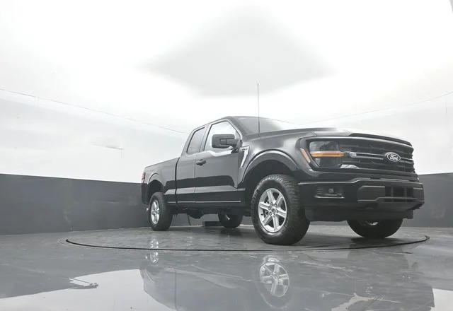 New 2026 Agate Black Metallic Ford XLT image 23