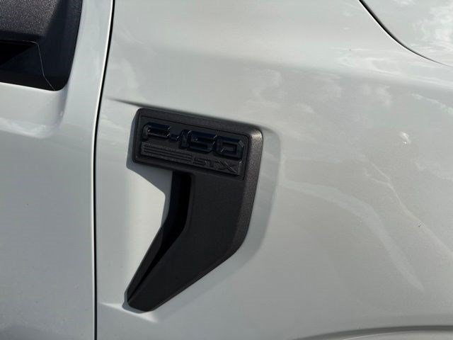 Used 2023 Avalanche Ford XL image 5