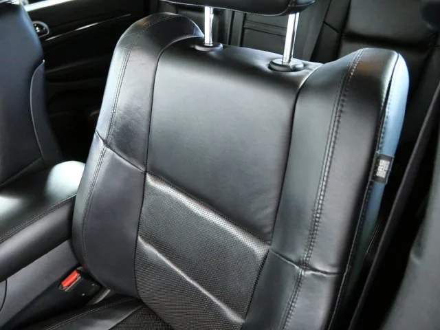 Used 2018 White Jeep Limited image 17