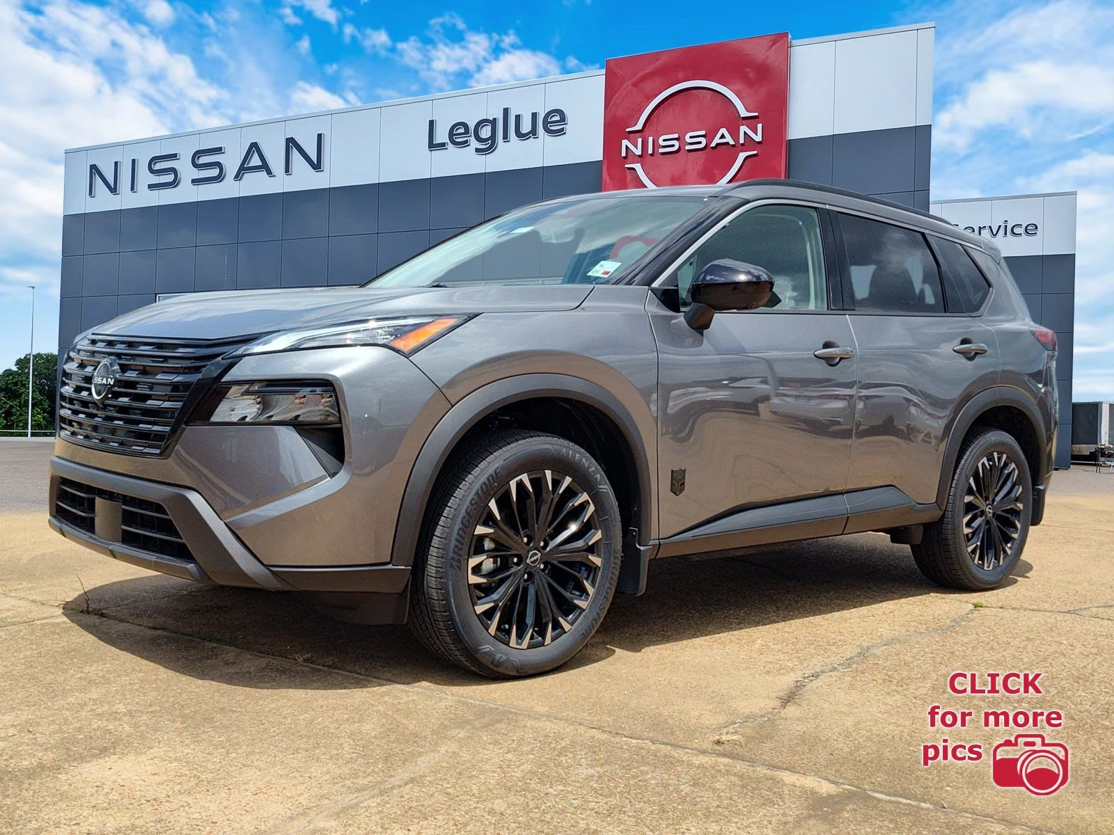 2026 Nissan Rogue Dark Armor