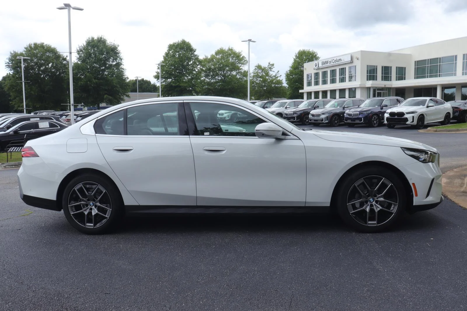 New 2027 Mineral White Metallic BMW 530i image 7