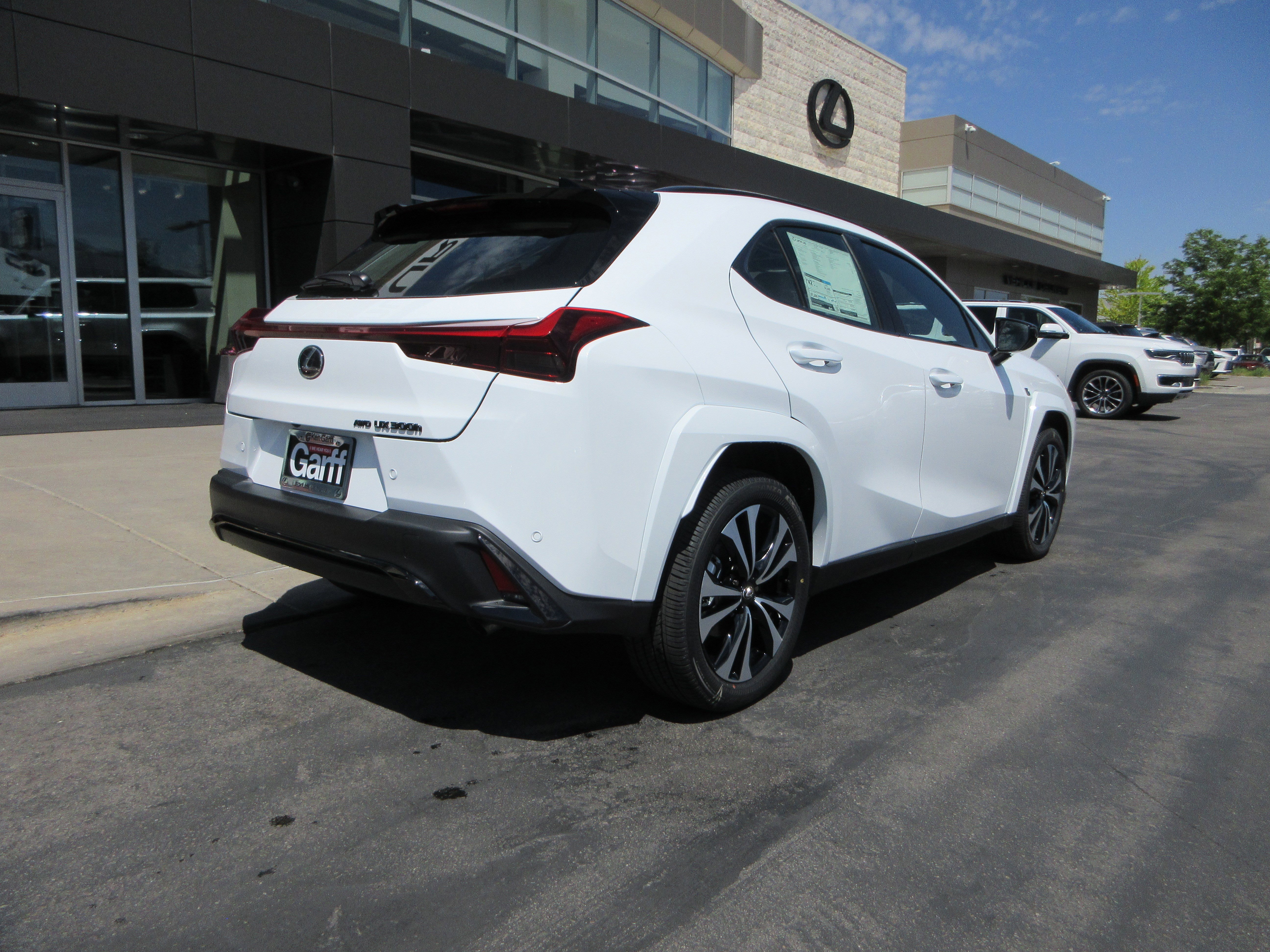 New 2026 Ultra White with Obsidian roof Lexus F SPORT DESIGN AWD image 10