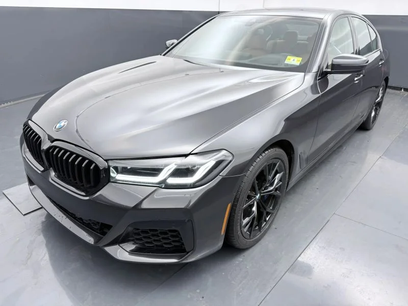 Used 2022  BMW 540i xDrive Sedan 4D image 5