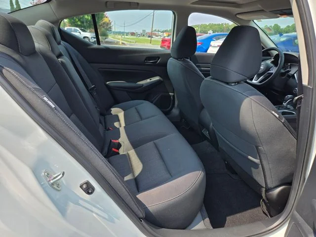 Used 2025 White Nissan 2.5 SV image 20
