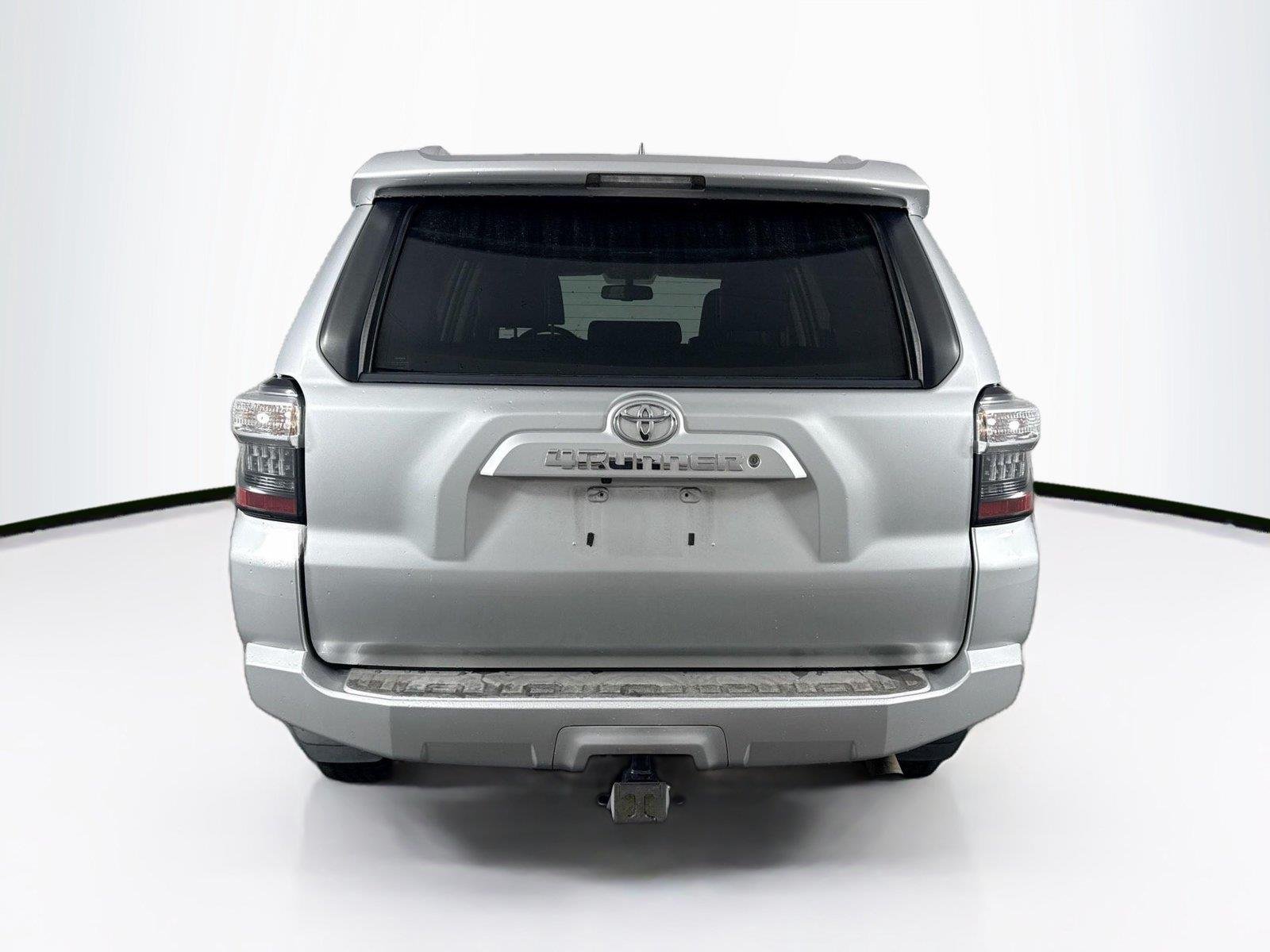 Used 2016 Classic Silver Metallic Toyota SR5 Premium image 7