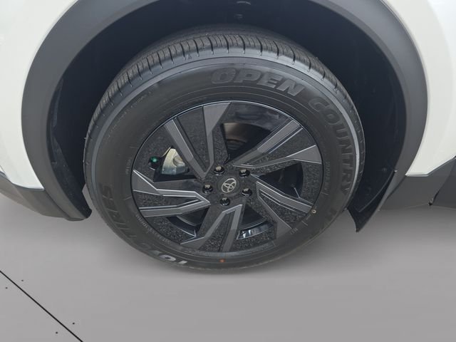 2026 Toyota C-HR SE - Photo 9
