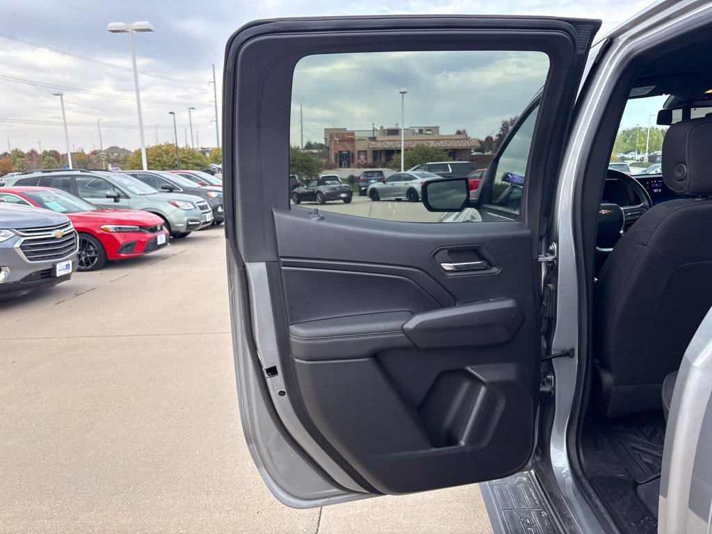 Used 2023 Sterling Gray Metallic Chevrolet LT image 34
