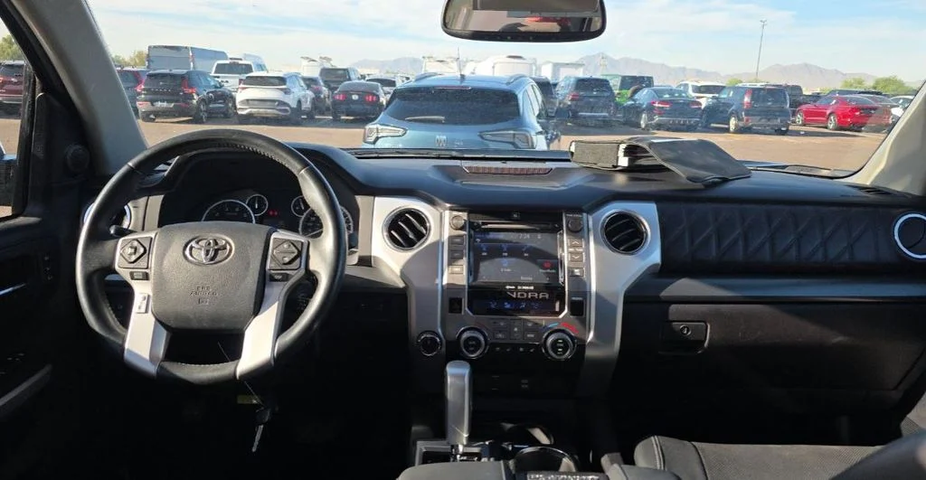 Used 2014 Black Toyota Platinum image 7