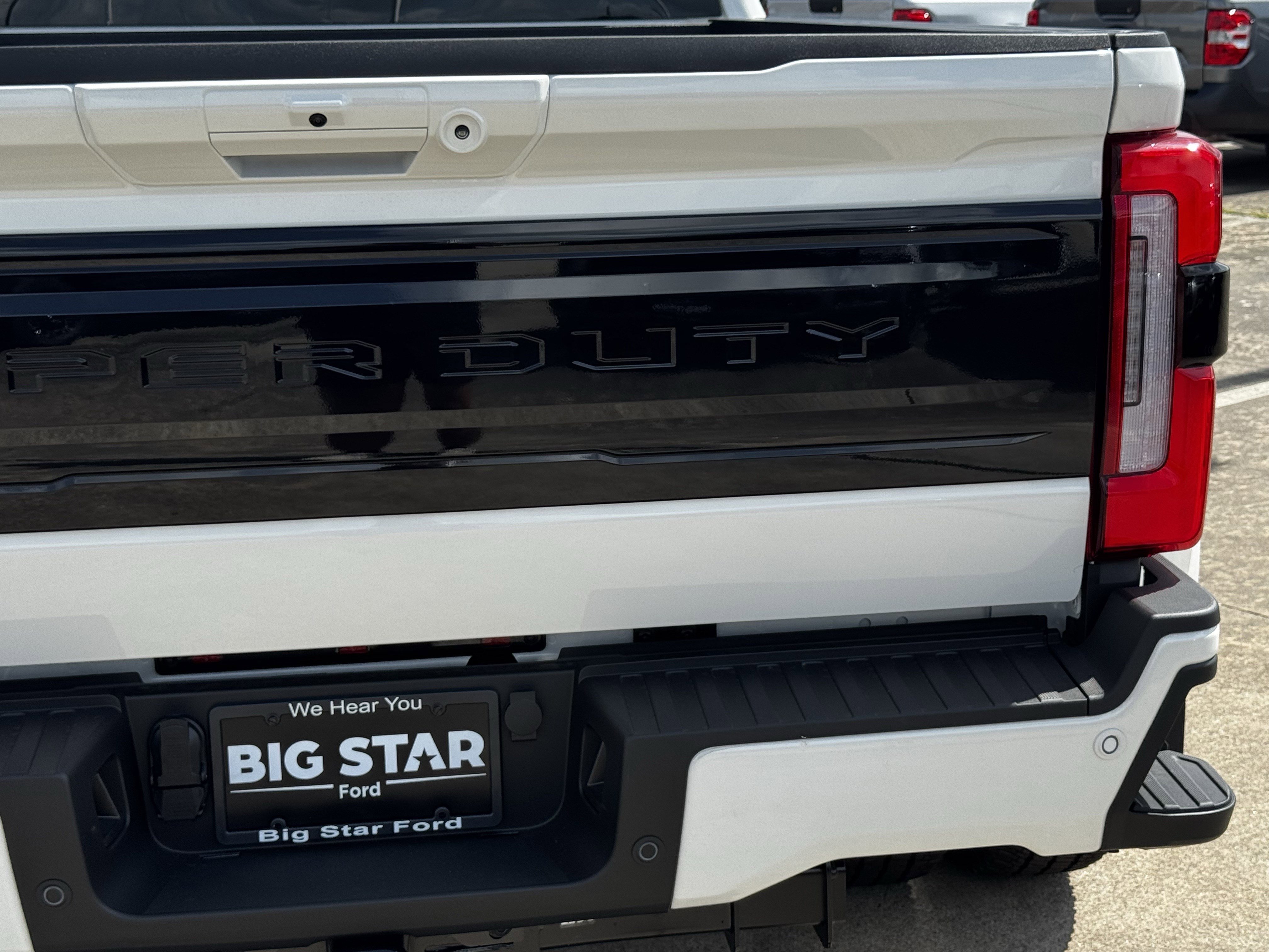 New 2026 Star White Metallic Tri-Coat Ford Platinum image 9