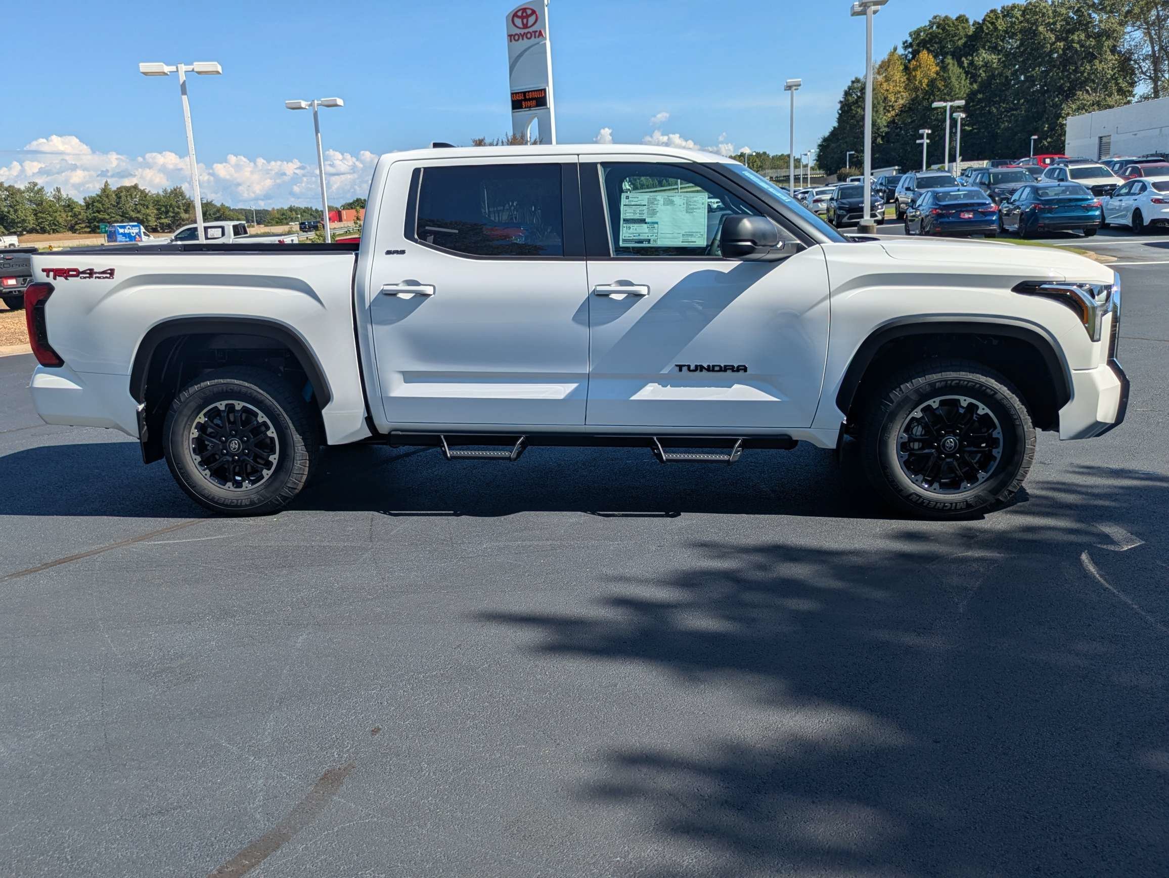 New 2026 Ice Cap Toyota SR5 image 3