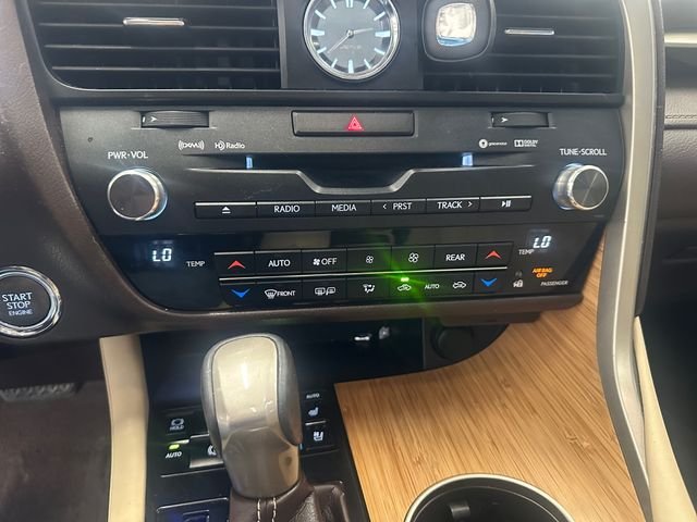 Used 2018 White Lexus 350L image 38