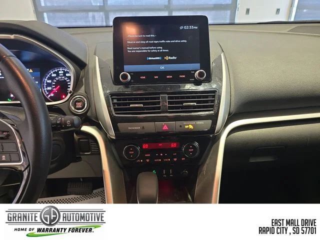 Used 2025 Red Mitsubishi SE image 18